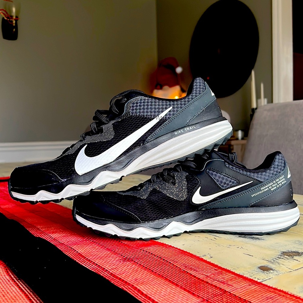 MENS NIKE JUNIPER TRAIL RUNNING SHOES SZ 11